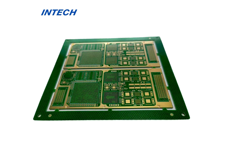 What are the two different types of rigid PCB?